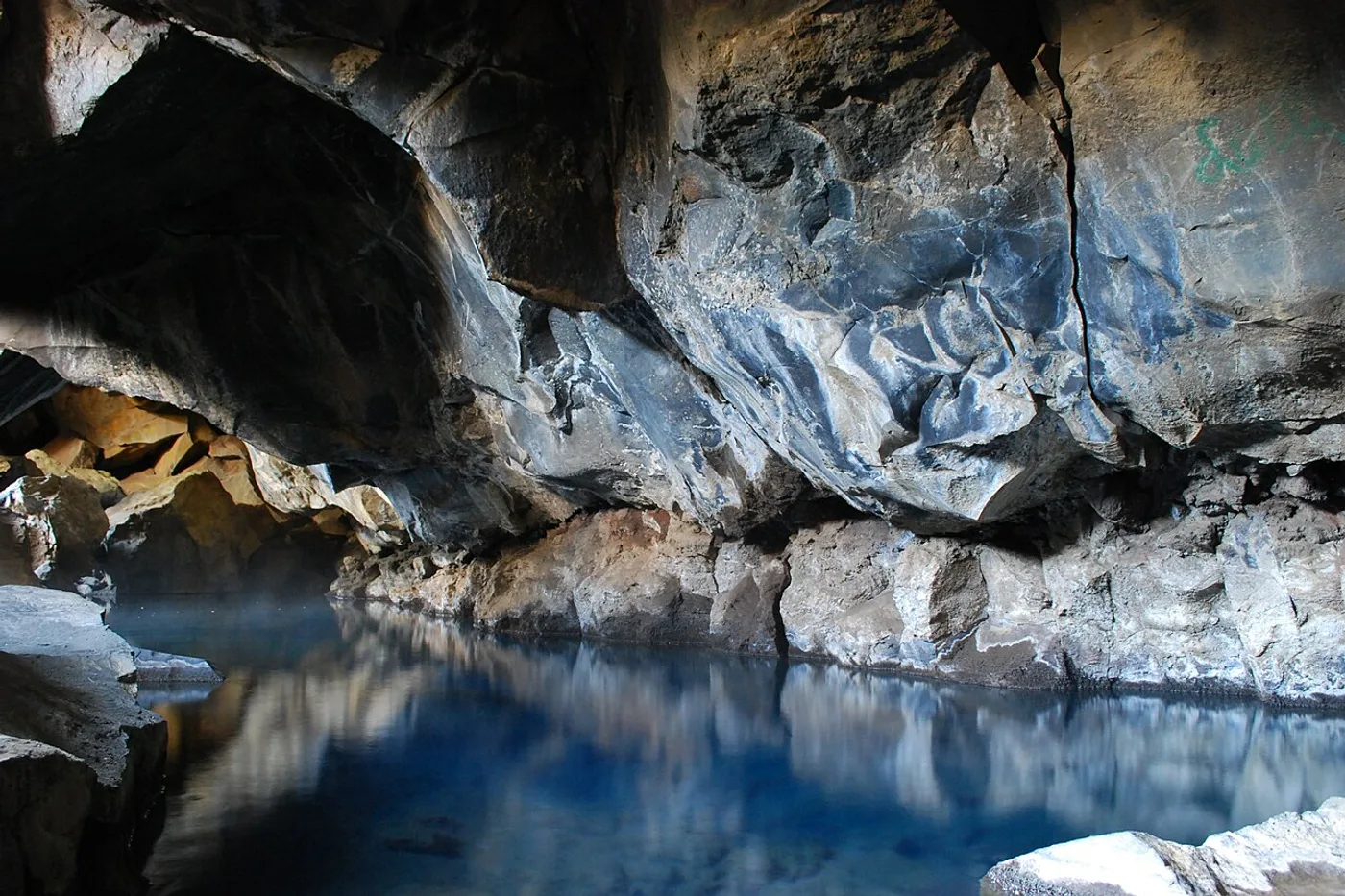 Cueva de Grjótagjá